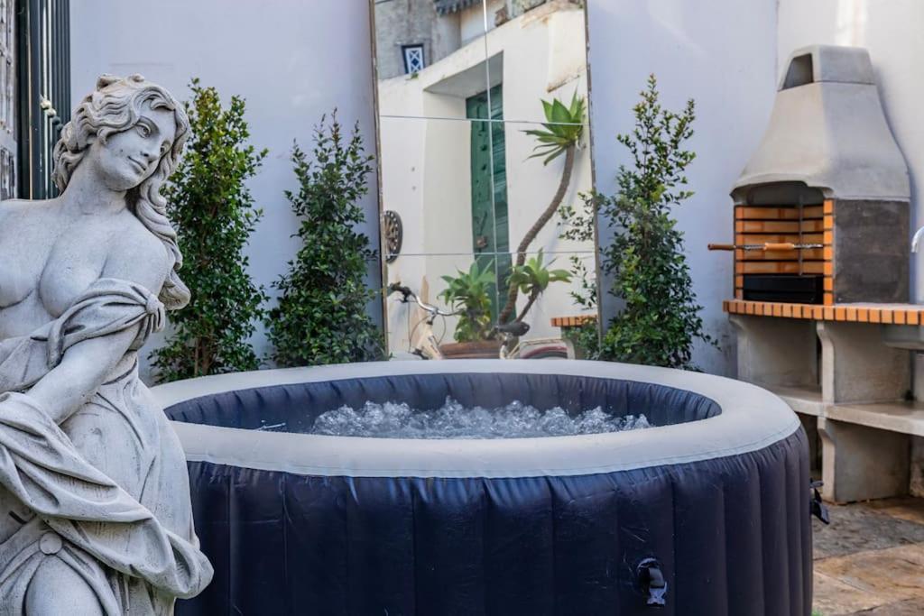 Unique Tiny Smart Home With Private Garden, Jacuzzi, Ps5, Cinema Projector - Sintra Wow 外观 照片