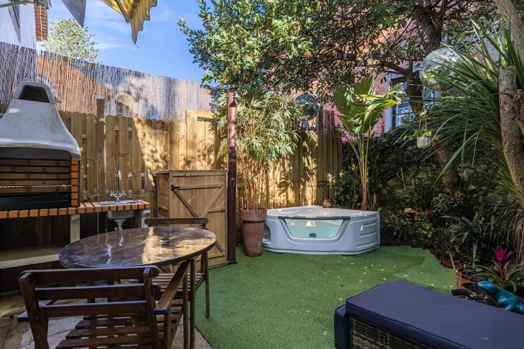 Unique Tiny Smart Home With Private Garden, Jacuzzi, Ps5, Cinema Projector - Sintra Wow 外观 照片