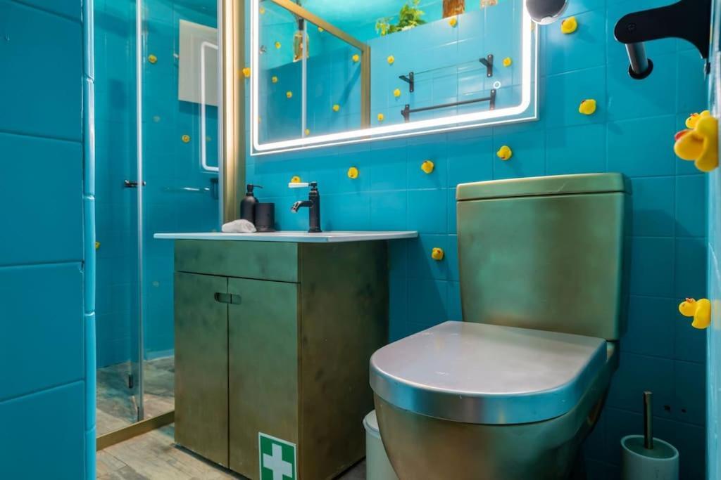Unique Tiny Smart Home With Private Garden, Jacuzzi, Ps5, Cinema Projector - Sintra Wow 外观 照片